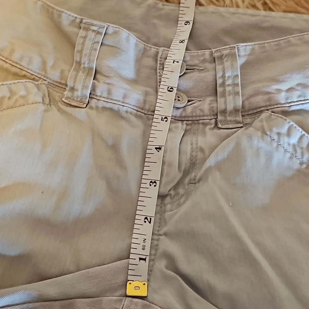 The North Face Women's Khaki Hiking Shorts Size 4 Outdoor Lightweight